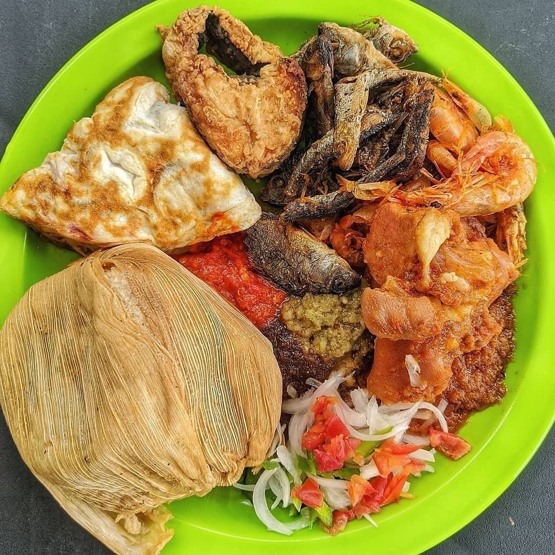 Traditional Ghanaian kenkey dish